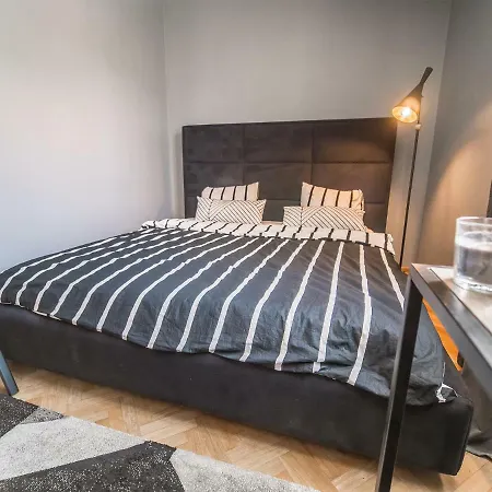 City Center Apartament * 格丁尼亚